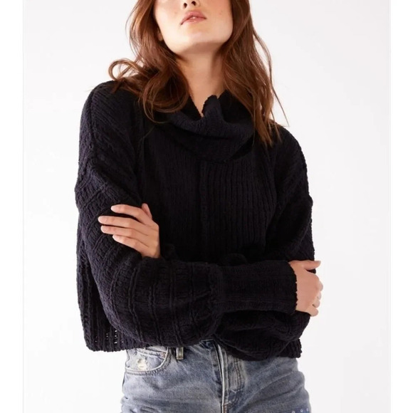 Free People Be Yours Pullover Sweather - Picture 1 of 9